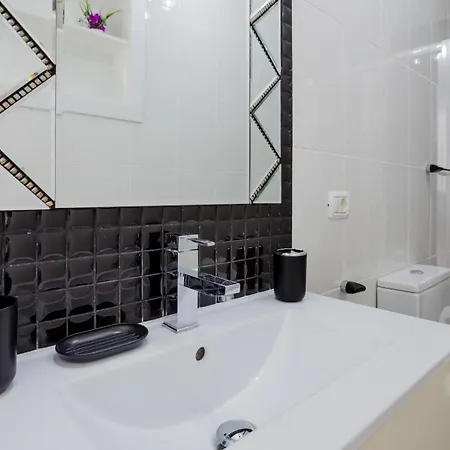 דירה Island Village Prime 312 אדחה